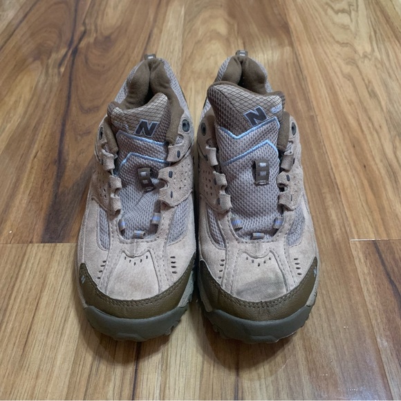 New Balance 643 All Terrain Beige Brown Suede Hiking Trail Shoes Womens Sz 7.5 - Picture 3 of 7